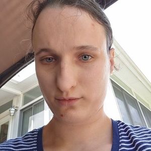 Meet your Posher, Elena